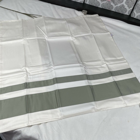 NIB [ 1 Euro ] Pillow Sham for Frette At Home‎ Brenta in Ivory / Sage Green - Picture 3 of 11